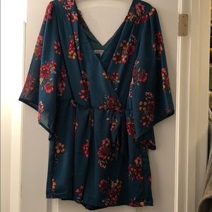 Dark green flowy sleeve floral romper